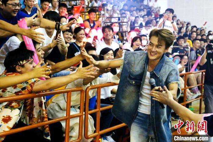 厦门海滨迎来 VAL排球联赛总决赛与排球嘉年华