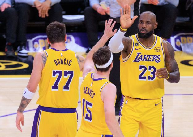 西部格局剧烈震荡 湖人掘金太阳领跑竞争激烈